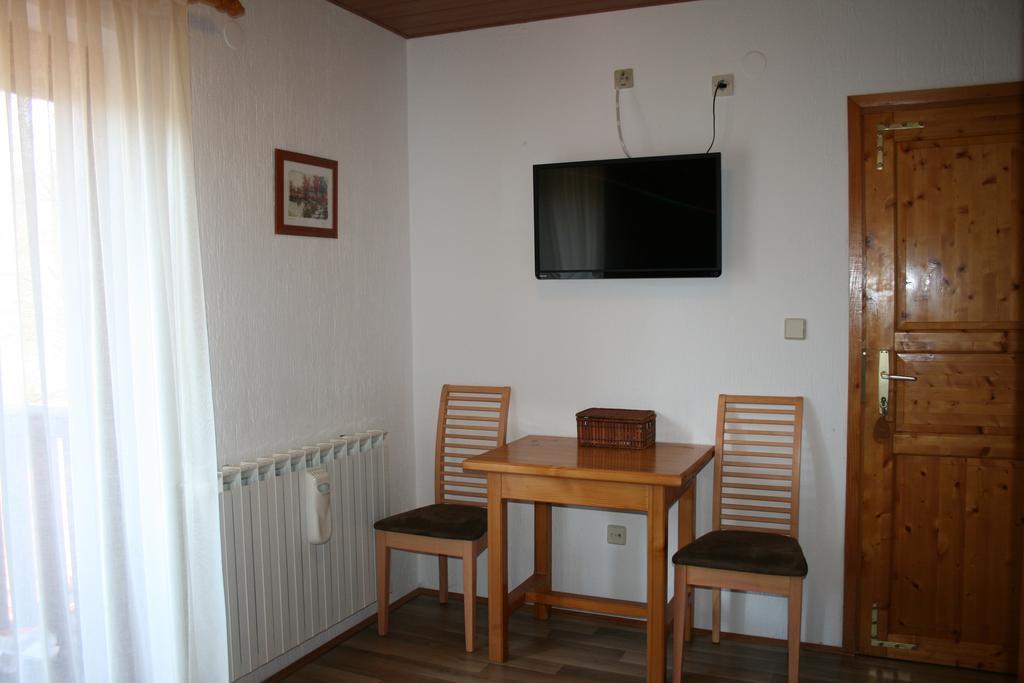 Guesthouse Hodak Selište Drežničko Szoba fotó