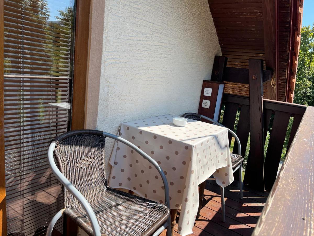 Guesthouse Hodak Selište Drežničko Kültér fotó